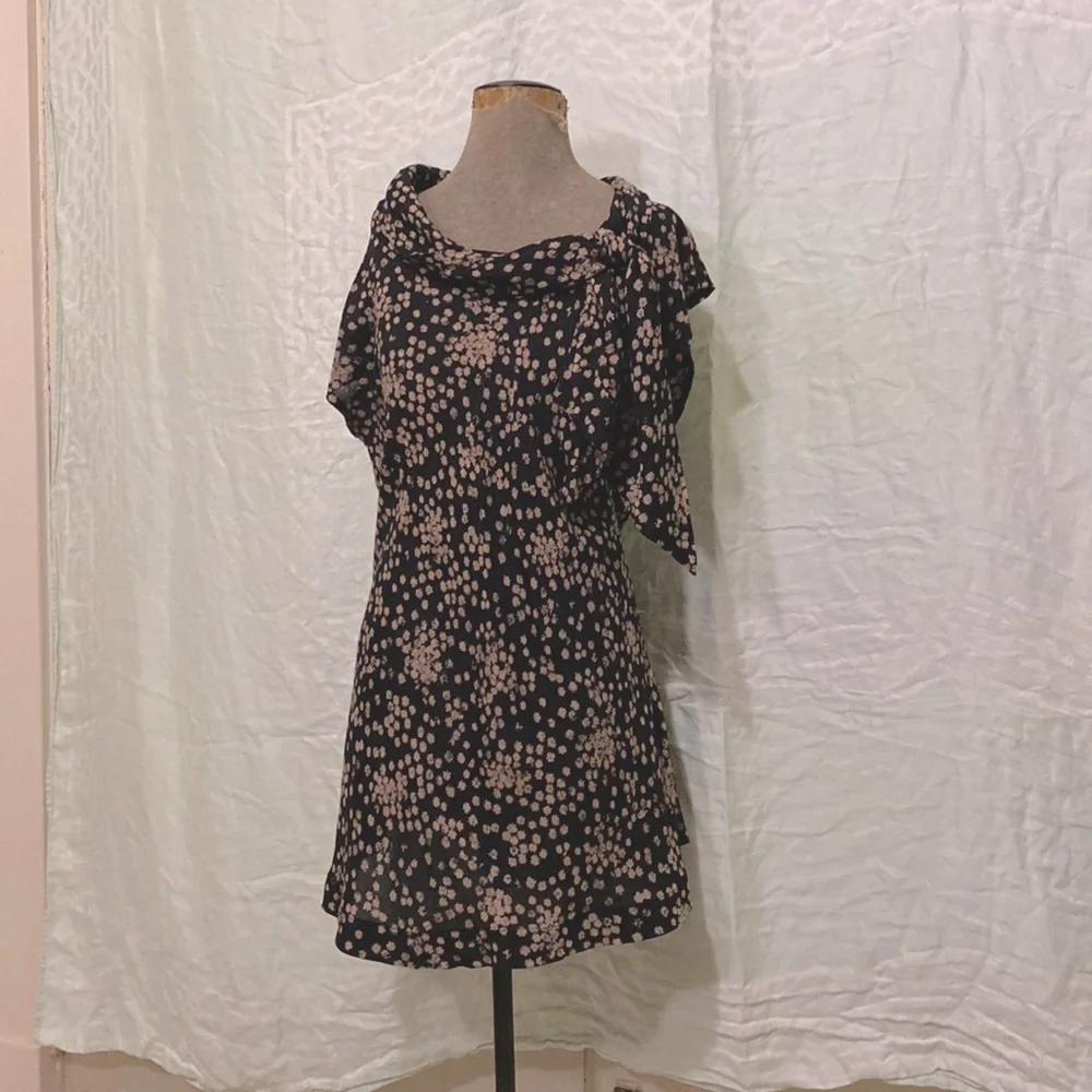 The Masai Clothing Company floral dress asymmetrical tie neckline - Picture 1 of 7